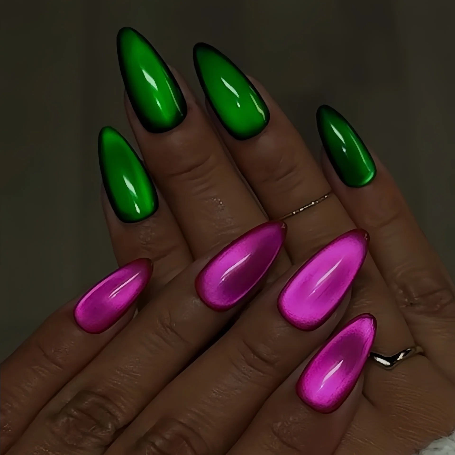 Luxe Glam Glossy Red Press-On Nails – 24pcs for girl